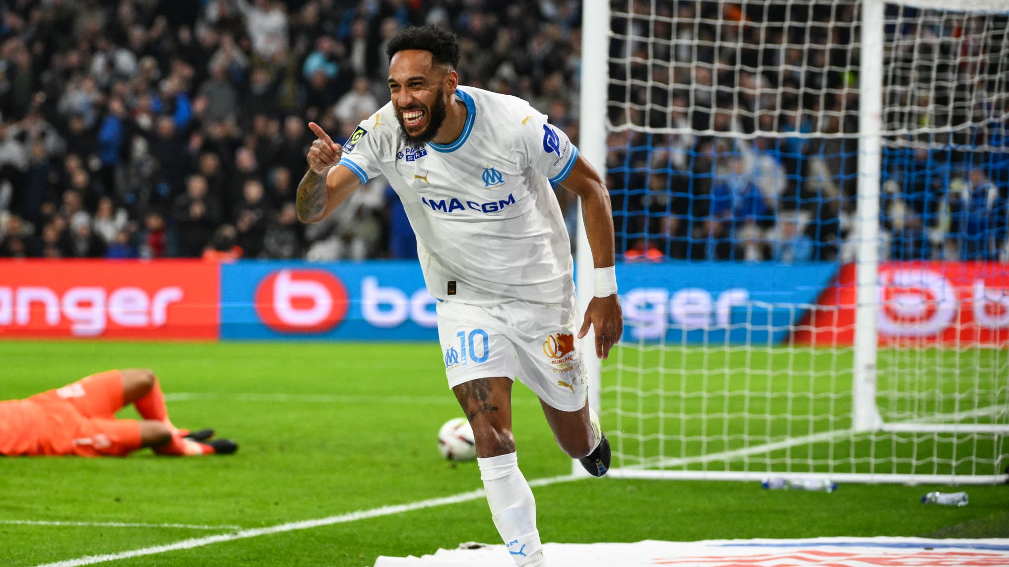 Br Ves Actus Aubameyang R Gale Encore Le Marseille De Gasset Poursuit