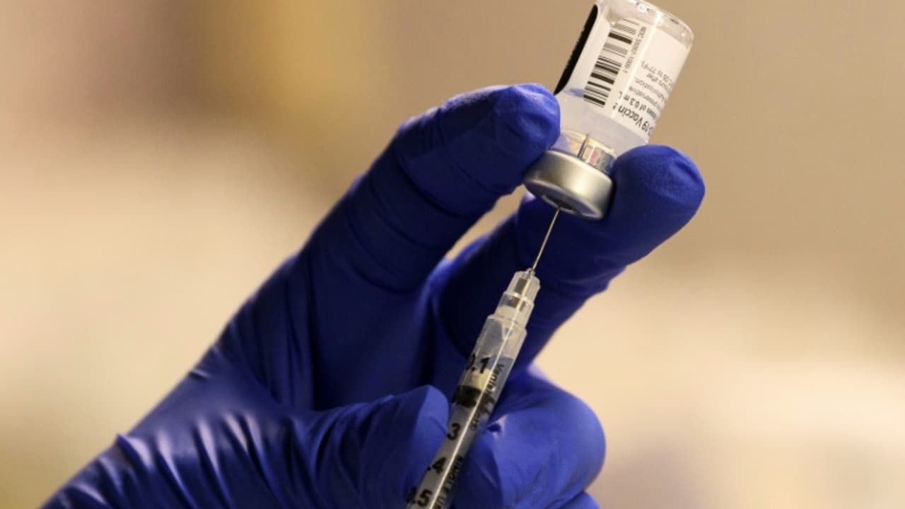 Covid Le Vaccin Pfizer Biontech Approuv Par L Agence Europ Enne