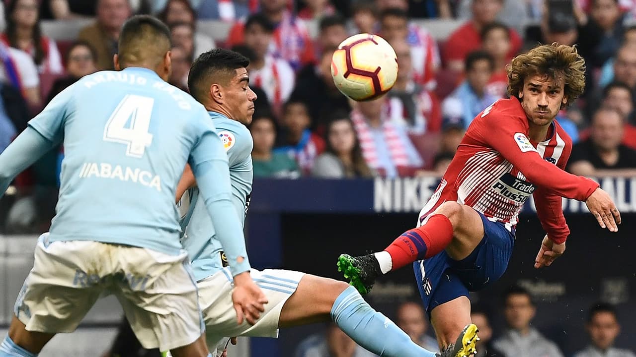 Liga Griezmann Marque Un Superbe Coup Franc Et Fait Gagner Latl Tico