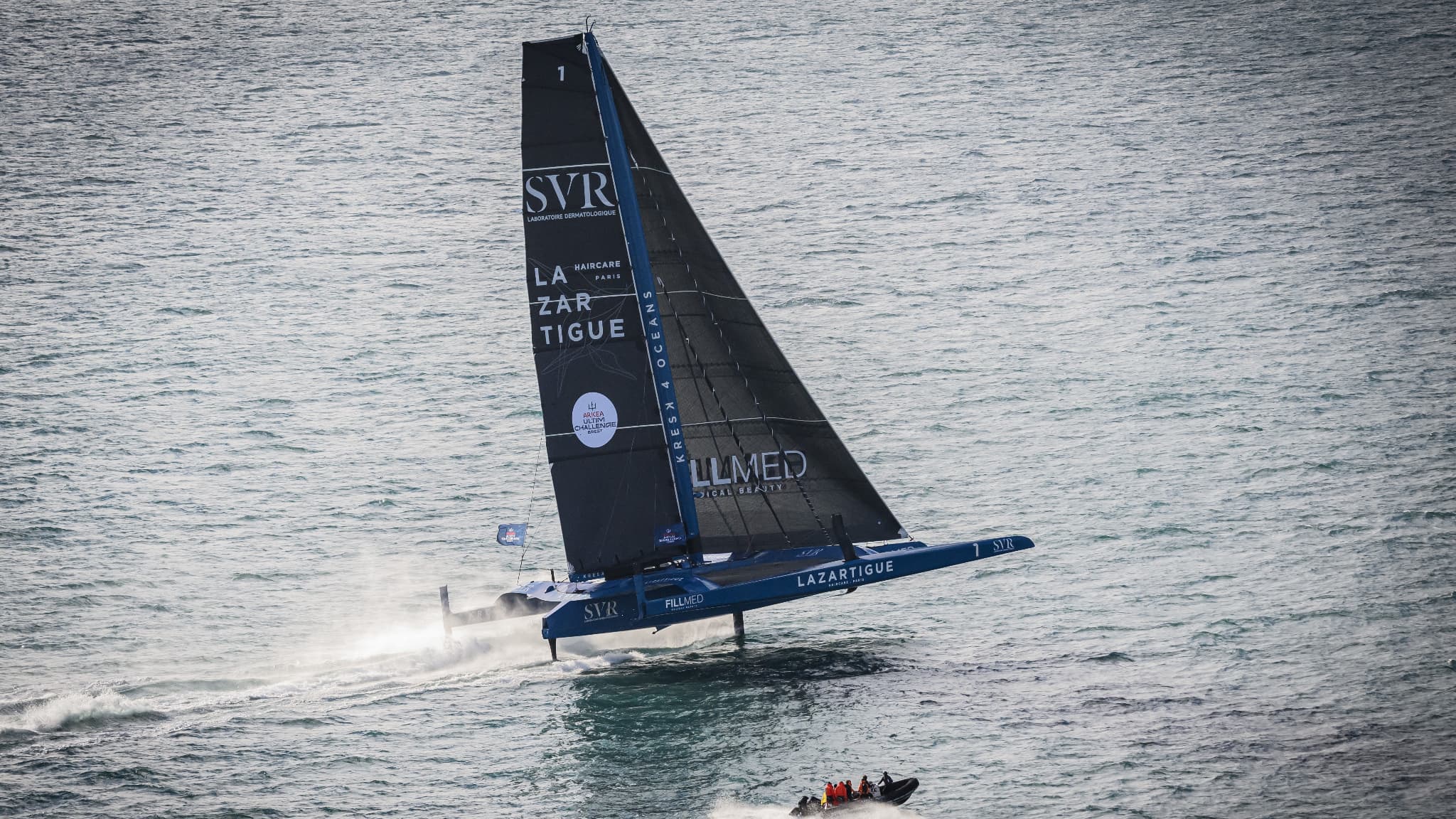 Arkéa Ultim Challenge Collision pour Laperche et son trimaran SVR