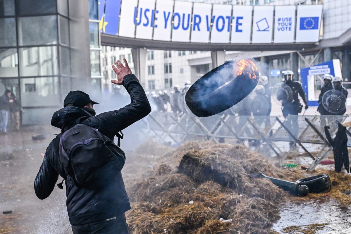 les images des agriculteurs en colère à Bruxelles Les Actualites