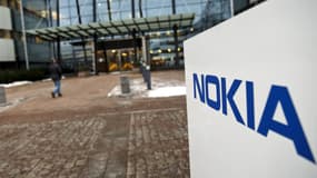 Nokia compte supprimer 1233 postes.