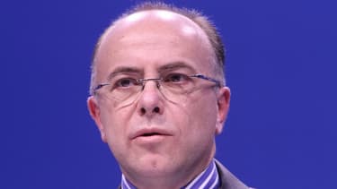 Bernard Cazenuve tente de convaincre les élus socliasites opposés au pacte budgétaire européen