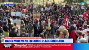 "Bloquons tout": plusieurs centaines de personnes se réunissent sur la place Guichard