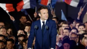 Emmanuel Macron au Champ-de-Mars, à Paris, après sa victoire au second tour de l'élection présidentielle, le 25 avril 2022.