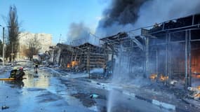 Un marché détruit par un bombardement à Karkhiv, le 16 mars 2022.
