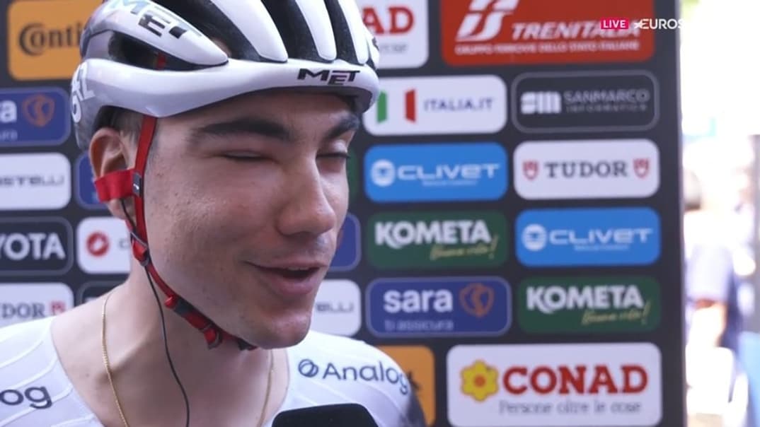 Juan Ayuso victime d'une piqure à l'œil avant la 18e étape du Giro - le 29/05/2025 Juan Ayuso victime d'une piqure à l'œil avant la 18e étape du Giro - le 29/05/2025