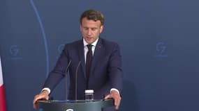 Emmanuel Macron veut "accélérer l'agenda de sortie de la dépendance aux énergies fossiles russes"