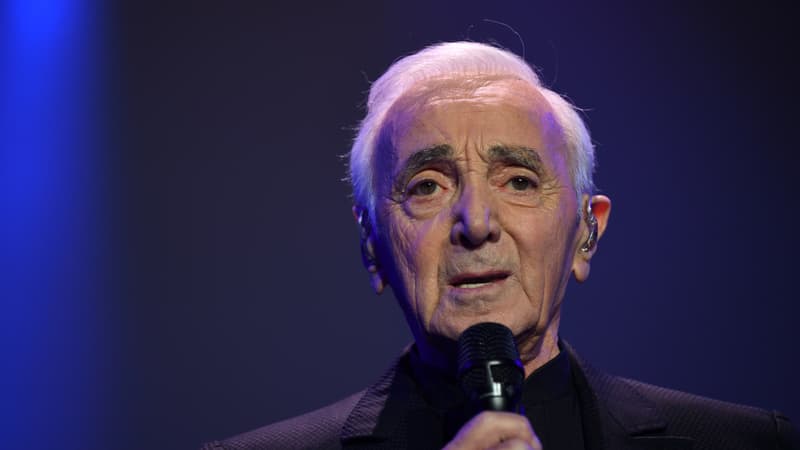 Le chanteur Charles Aznavour. 