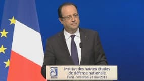 François Hollande lors de sa conférence de presse à l'Institut des hautes études de défense nationale à Paris, le 24 mai 2013