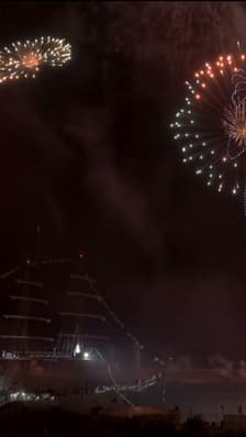 Un spectacle de 800 drones illumine Marseille avant l'arrivée de la flamme olympique