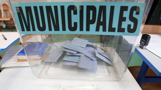 L'Etat a budgété pour les élections municipales plus de 128 millions d'euros, qui serviront pour l'essentiel à rembourser une partie des frais des candidats.