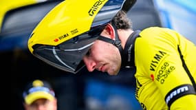 Les nouveaux casques de la Team Visma ont poussé l'UCI à réagir