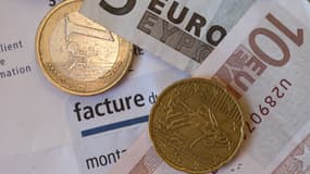 En échange de votre facture de travaux, recevez un chèque en euros.