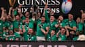 L'Irlande soulève le trophée du Tournoi des VI nations, le 16 mars 2024.