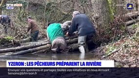 Vaugneray: des pêcheurs entretiennent les berges de l'Yzeron