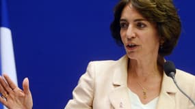 Marisol Touraine a annoncé sur BFMTV que l'infirmière française qui était contaminée par le virus Ebola est désormais guérie. 