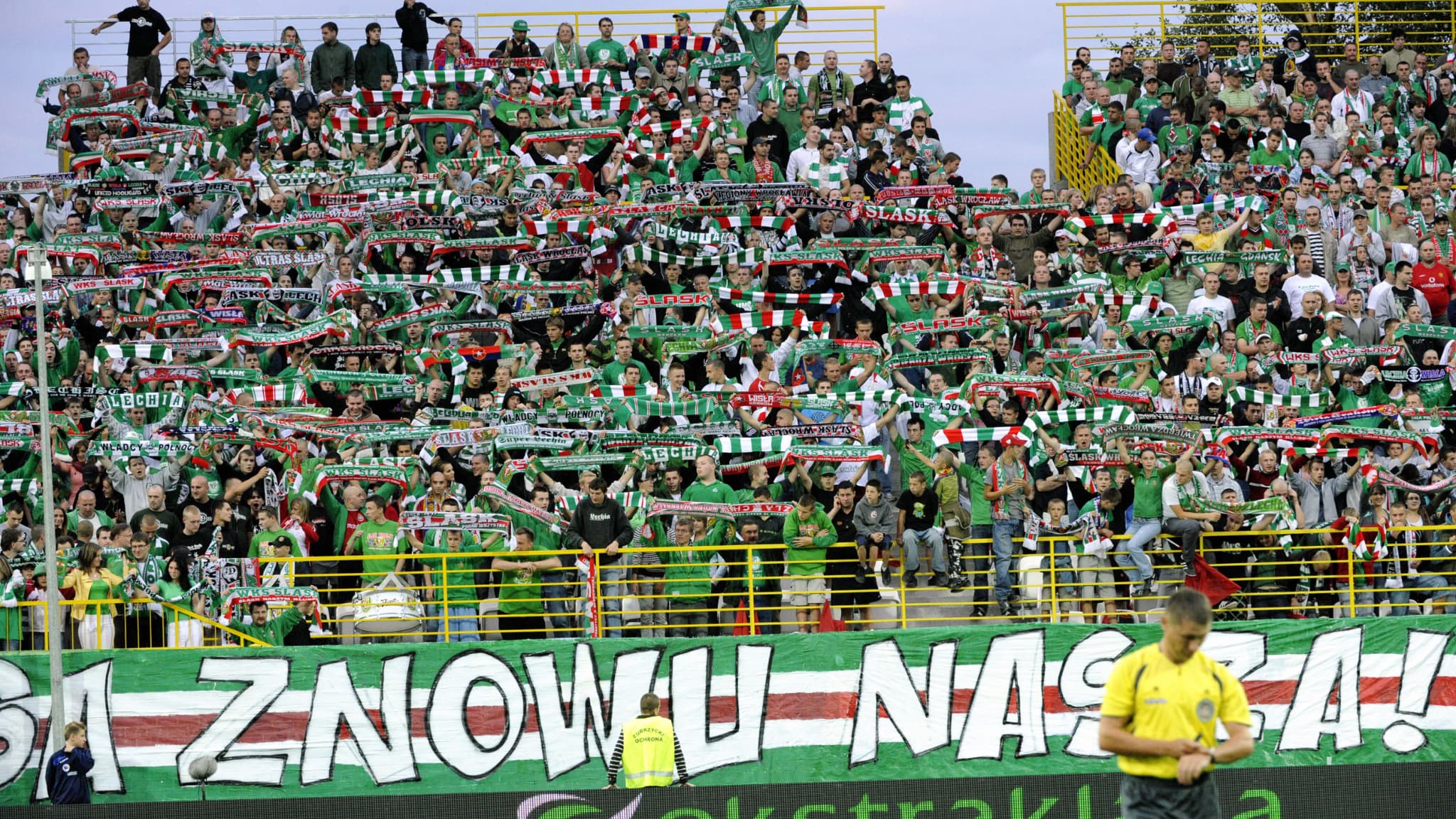 18 équipes en 11 points, bienvenue en Pologne, le championnat le plus fou en Europe