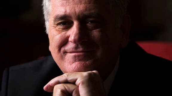 La victoire de Tomislav Nikolic à l'élection présidentielle a ouvert une période d'incertitude politique en Serbie, où la formation d'un gouvernement risque d'être compliquée, et dans l'ensemble des Balkans, où son nom est associé à la désintégration sang