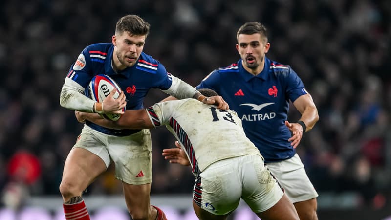 "J'ai l'impression d'être un peu plus visé", Jalibert se livre sur ses difficultés avec le XV de France