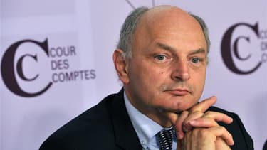 A peine 10% de l'effort total qui doit permettre de ramener à zéro le déficit structurel des finances publiques françaises a été réalisé l'an dernier, estime la Cour des comptes dans son rapport annuel publié mercredi. /Photo d'archives/REUTERS/Philippe W