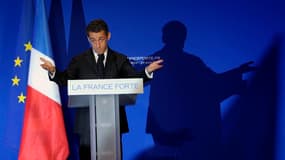 En meeting à Saint-Maurice, dans le Val-de-Marne, Nicolas Sarkozy a tenté jeudi de mobiliser ses partisans en invoquant leur exaspération face au sentiment que tout serait déjà joué et pressé ceux qui seraient tentés par un vote Front national de ne pas j