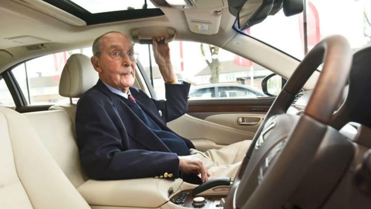 Barry High bien installé dans sa nouvelle Lexus