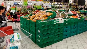 Les prix à la consommation ont augmenté de 0,2% en juin, sous l'effet des hausses des prix de certains services et des produits alimentaires. Sur un an, ils affichent une hausse de 0,9%.
