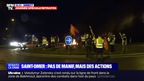 "Où est la démocratie?": à Saint-Omer, les manifestants bloquent un rond-point 
