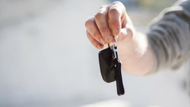 La clé de contact traditionnelle qu'on enfonce et tourne pour démarrer sa voiture, c'est bientôt fini.