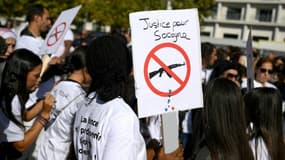 Marche blanche à la mémoire de Socayna tuée dans des violences liées à la drogue, le 21 octobre 2023 à Marseille