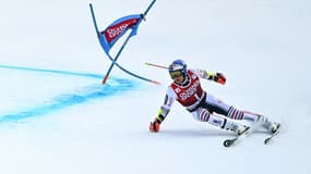 Alexis Pinturault lors de la seconde manche du slalom géant de Lenzerheide, en Suisse, le 20 mars 2021