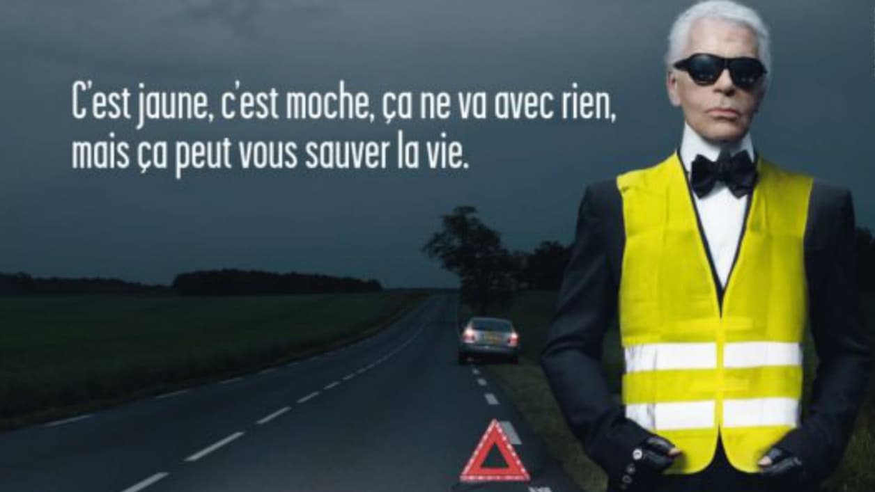 L'affiche de la campagne mettant en scène Karl Lagerfeld. L'affiche de la campagne mettant en scène Karl Lagerfeld.