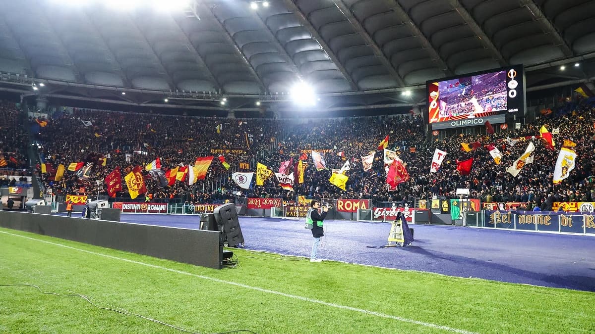 Ai tifosi è stato vietato di recarsi alle partite tra Feyenoord e Roma