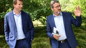 L'eurodéputé EELV Yannick Jadot (G) vient soutenir le candidat Matthieu Orphelin pour les régionales dans les Pays de la Loire à Nantes, le 24 juin 2021