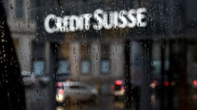 Enquête chez Credit Suisse.