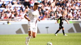 Dejan Lovren sous le maillot de l'OL face à Lorient en octobre 2023.