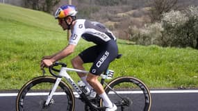 Le coureur britannique Tom Pidcock le 14 mars 2025