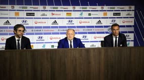 Juninho, Jean-Michel Aulas et Bruno Cheyrou.