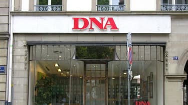 La devanture du journal DNA à Strasbourg.