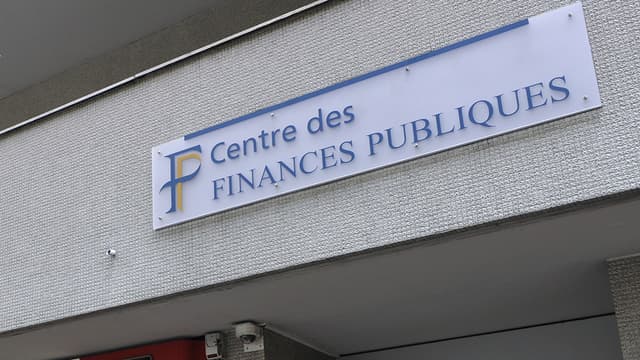 Les agressions dans les centres de finances publiques se multiplient .