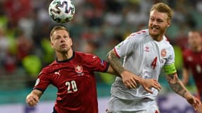 Matej Vydra et Simon Kjaer 