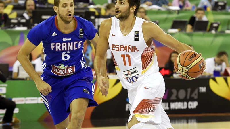 Antoine Diot (France) face à Ricky Rubio (Espagne)
