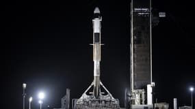 Une fusée Falcon 9 de SpaceX destinée à envoyer des horloges atomiques dans l'espace