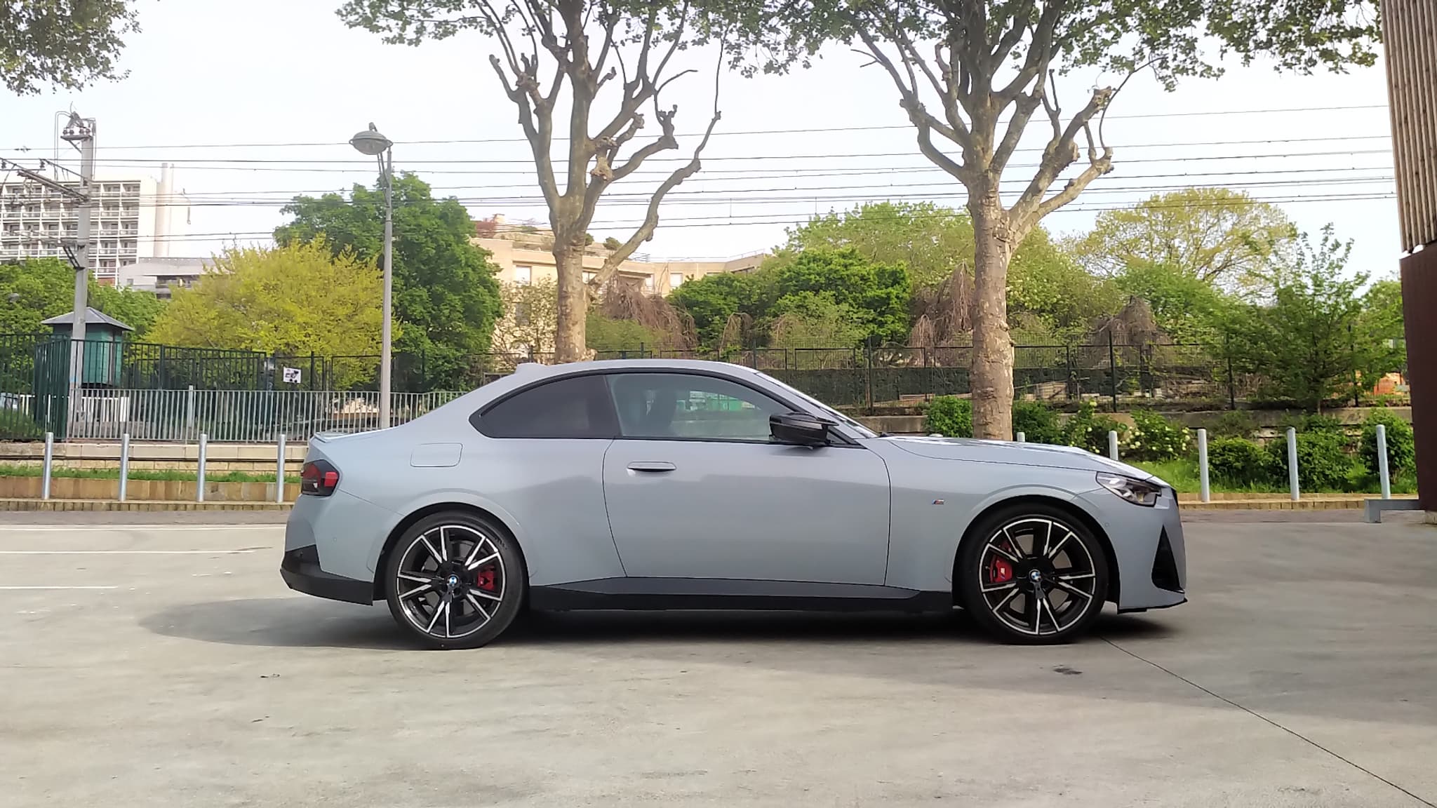 Un design de petit coupé bien agressif Un design de petit coupé bien agressif