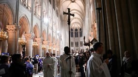 Une messe de Noël célébrée à la cathédrale Notre-Dame de Paris, le 24 décembre 2024