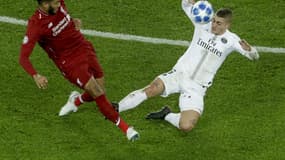 Le tacle de Marco Verratti sur Joe Gomez