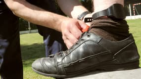 Les nouveaux bracelets électroniques subissent un certain nombre d'avaries dénoncent les syndicats pénitentiaires. (Photo d'illustration)