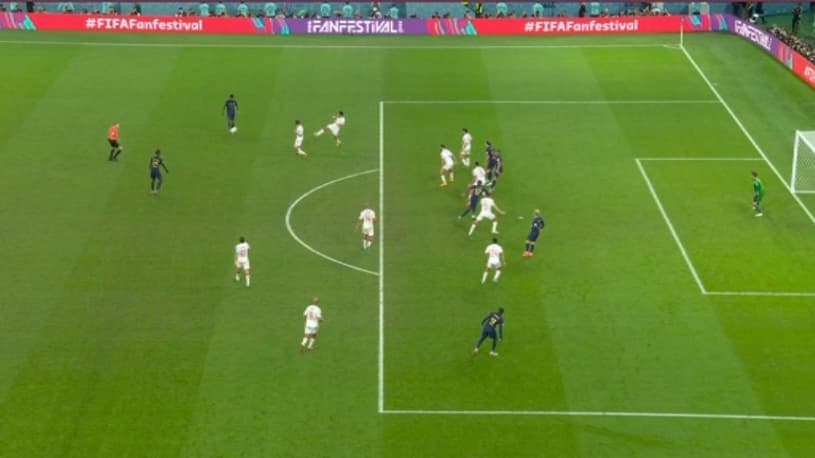 La position de hors-jeu initiale de Griezmann La position de hors-jeu initiale de Griezmann