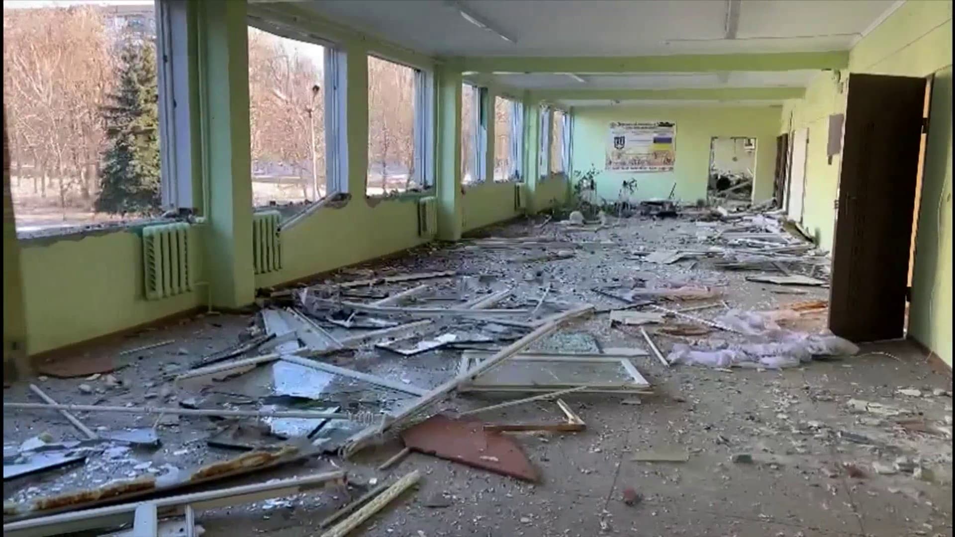 Les vitres d'un bâtiment soufflé à Kramatorsk, en Ukraine, le 8 janvier 2023 Les vitres d'un bâtiment soufflé à Kramatorsk, en Ukraine, le 8 janvier 2023